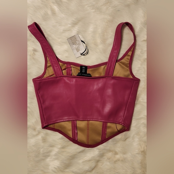 Top - Picture 2 of 3